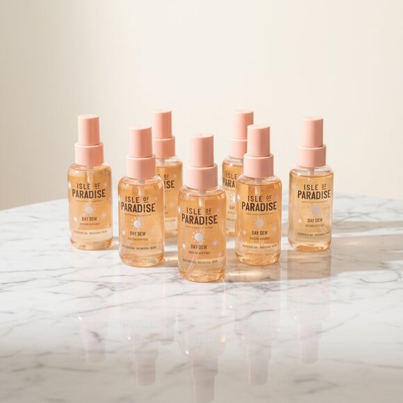 Sold out at most stores. ISLE OF PARADISE DAY DEW SELF TAN FACE MIST - Picture 1 of 5